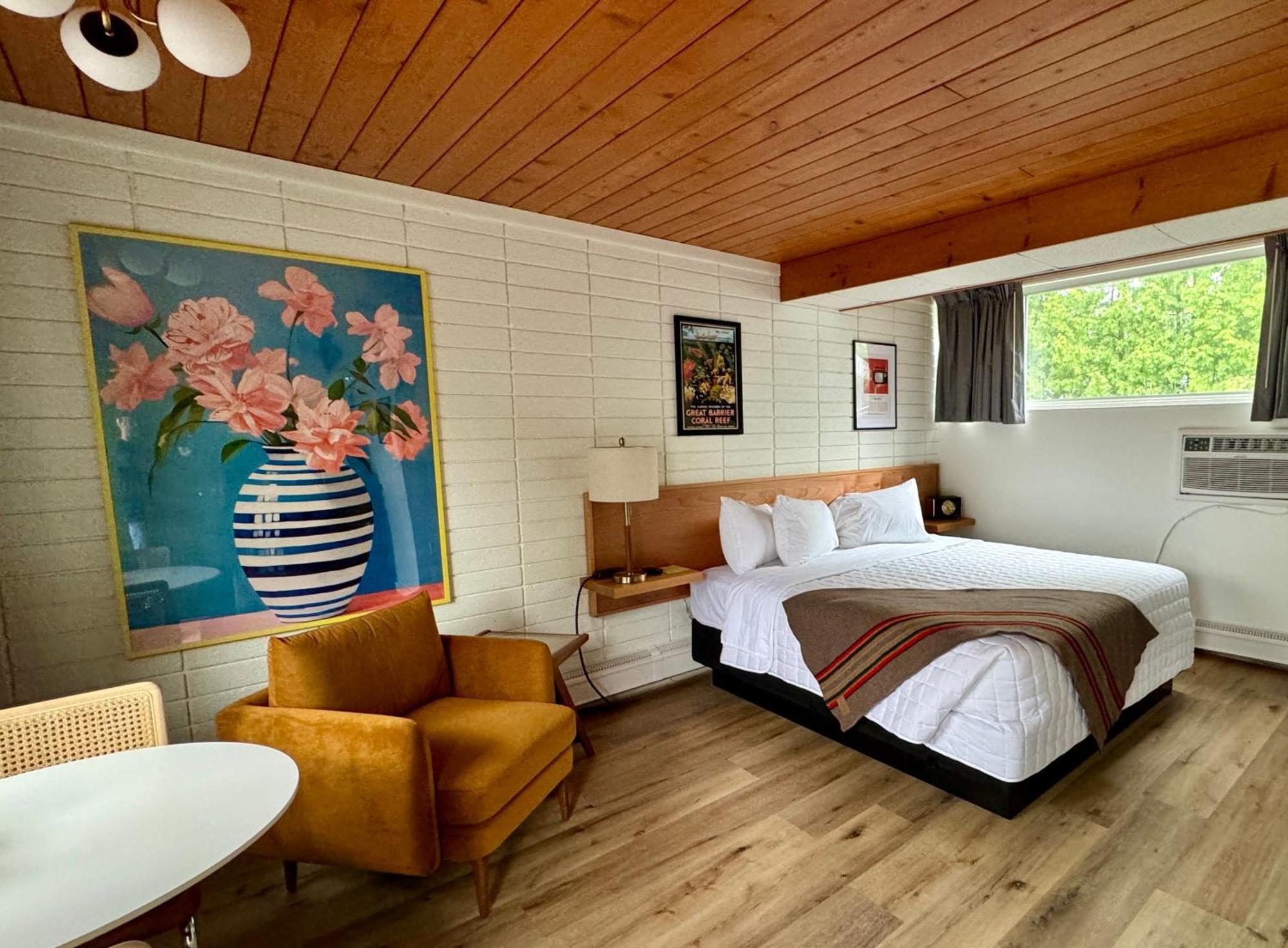 The Sierra Motel Traverse City Extérieur photo